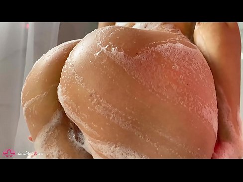 ❤️ Brunette Masturbates หีด้วยไวเบรเตอร์เพื่อถึงจุดสุดยอดที่เข้มข้นในห้องอาบน้ำ แค่โป๊ ที่เรา ❤